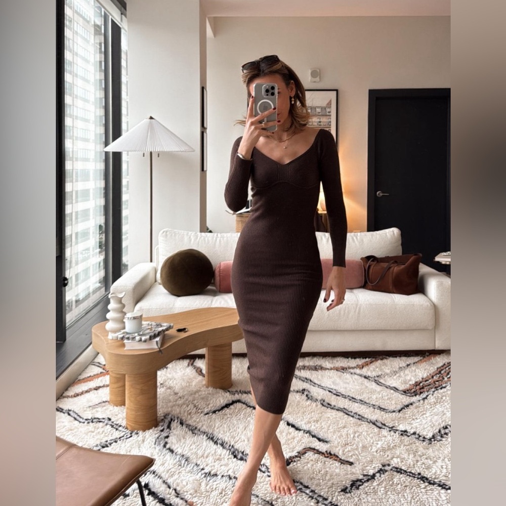 Women’s Brown Midi Ribbed Knit Dress